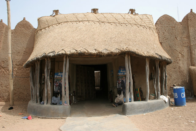 Entrance to king's palace at Rey Bouba. Cameroon.