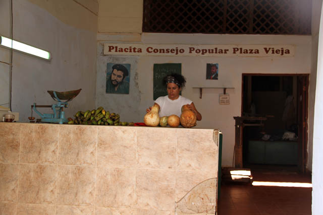 Shop, old Havana (Habana Vieja). Cuba.